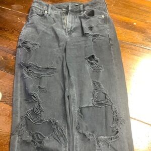 American Eagle, ripped jeans, mom jeans